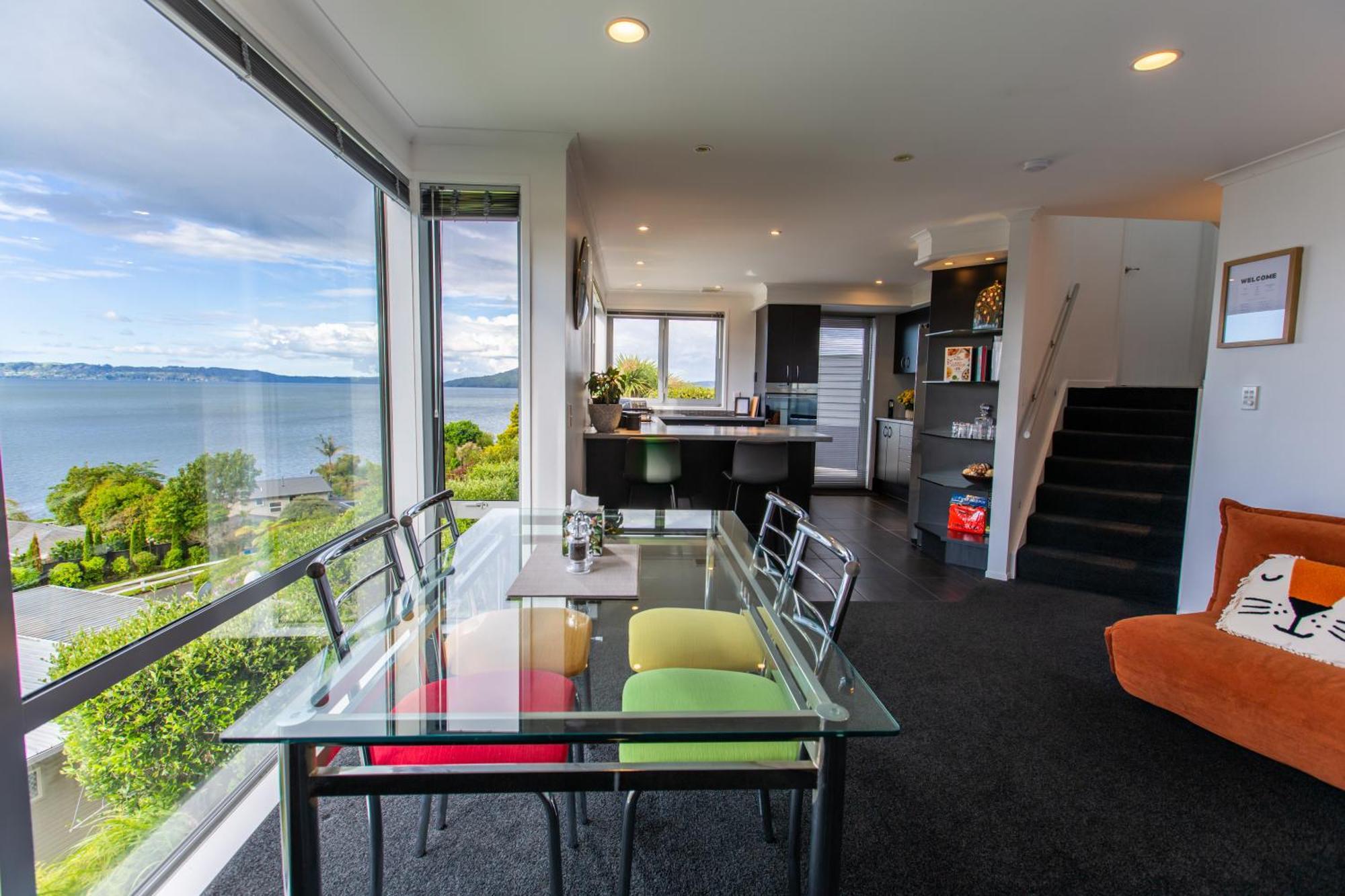 Serenity Lakeview Retreat * Rotorua