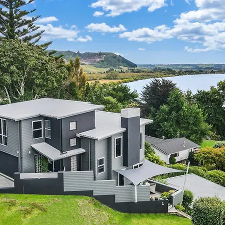 Rotorua Serenity Lakeview Retreat Exterior photo