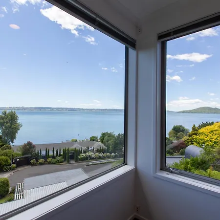Rotorua Serenity Lakeview Retreat Exterior photo
