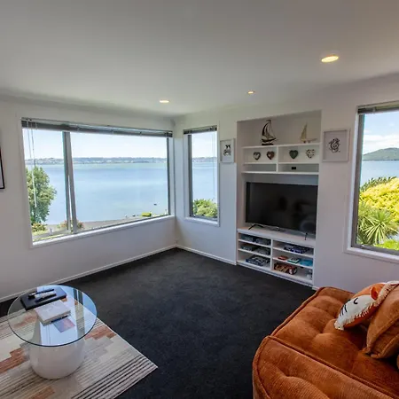 Rotorua Serenity Lakeview Retreat Exterior photo